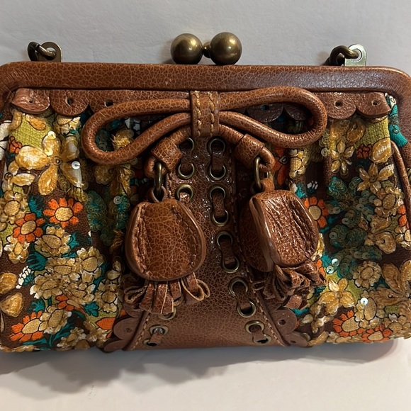 Isabella Fiore small designer bag   Floral pattern with clear sequins scattered - Picture 7 of 7